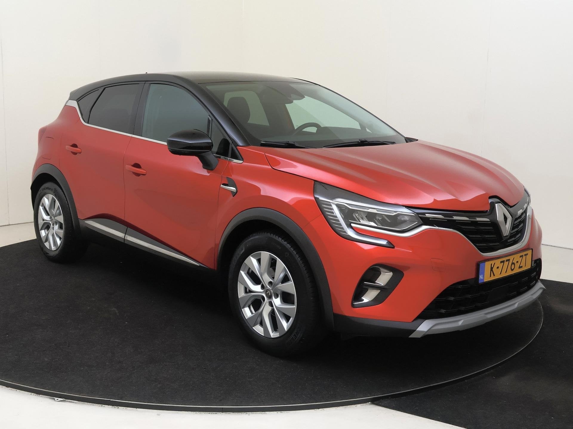 Renault Captur 1.0 TCe 90 Intens | Parkeersensoren achter |, Auto's, Voorwielaandrijving, Gebruikt, Euro 6, Leder en Stof