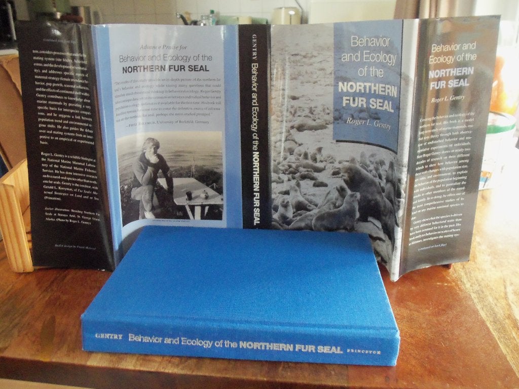 BOEK ROGER GENTRY-THE NORTHERN FUR SEAL., Ophalen of Verzenden, Zo goed als nieuw, Los deel, Roger Gentry.