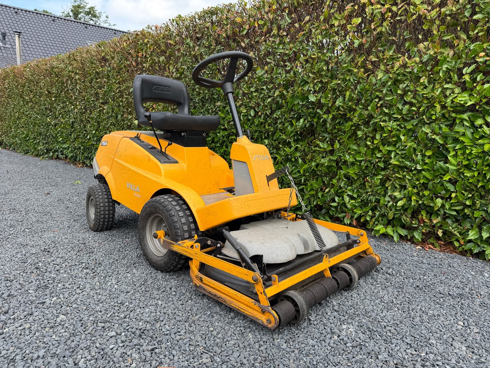 Stiga Villa , 85cm, 16.5pk . hydrostaat, nieuwe motor!, Tuin en Terras, Zitmaaiers, Ophalen, Spangahoekweg 67, Gebruikt, Stiga