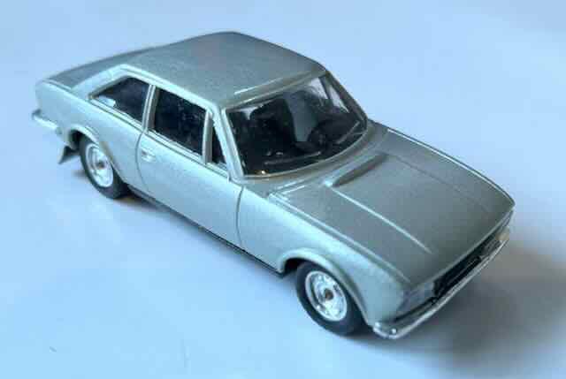 Peugeot 504 Coupe 1978 - Solido  1-43, Hobby en Vrije tijd, Modelauto's | 1:43, Ophalen of Verzenden, Nieuw, Auto, Solido