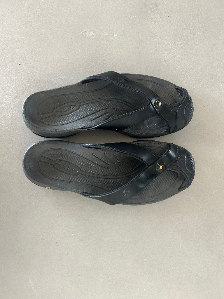 Slippers Keen, Slippers, Zwart, Ophalen of Verzenden, Gedragen