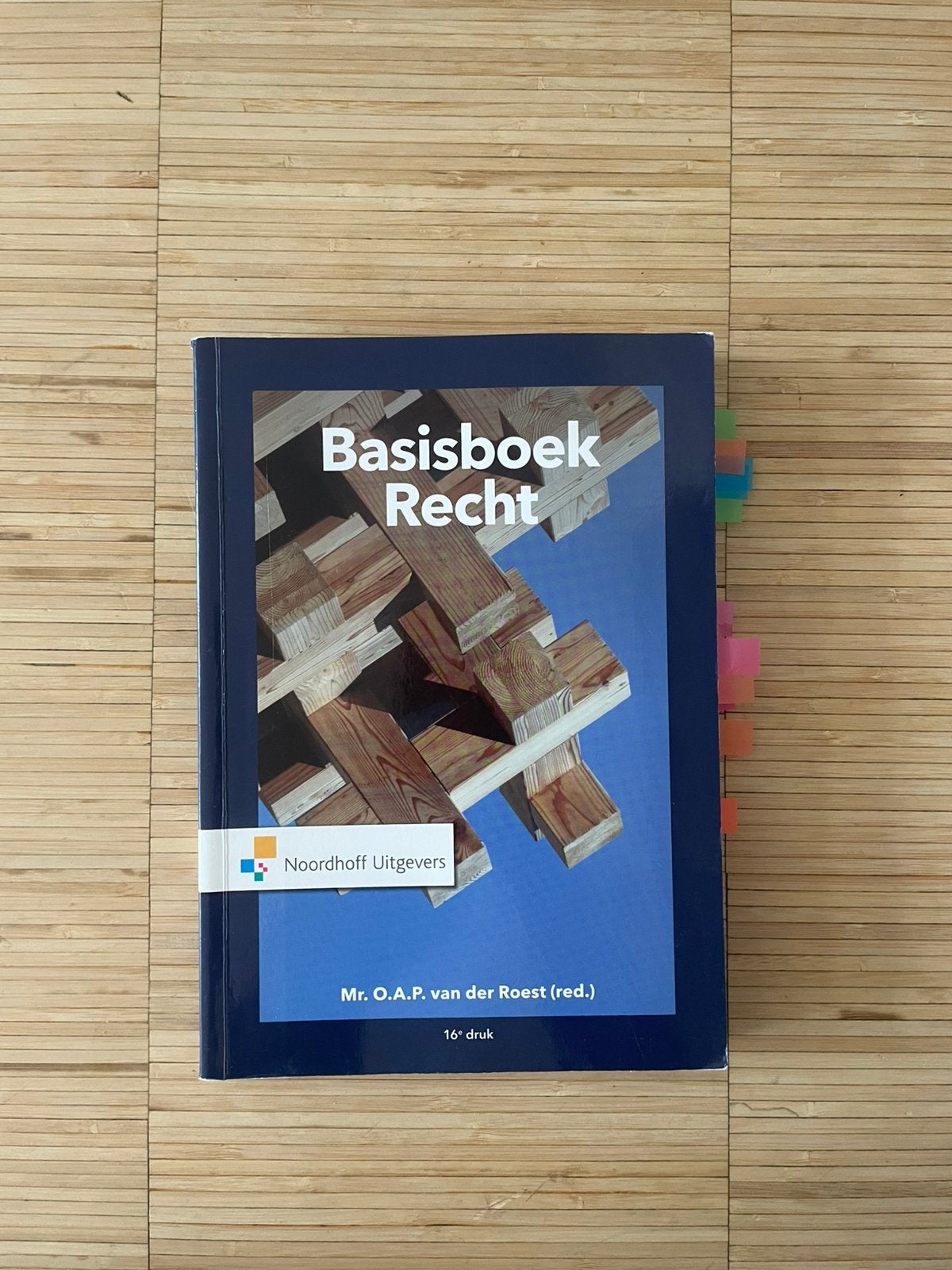 Basisboek Recht 16e druk, Boeken, Ophalen of Verzenden, Zo goed als nieuw, HBO, O.A.P. van der Roest