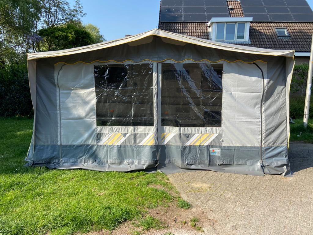 Voortent Brand, Caravans en Kamperen, Ophalen, Gebruikt, Tot en met 4