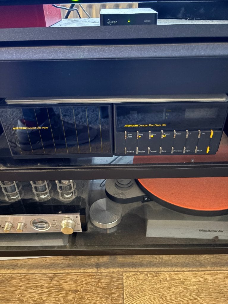 Fraaie Meridian 208 cd / pre amp