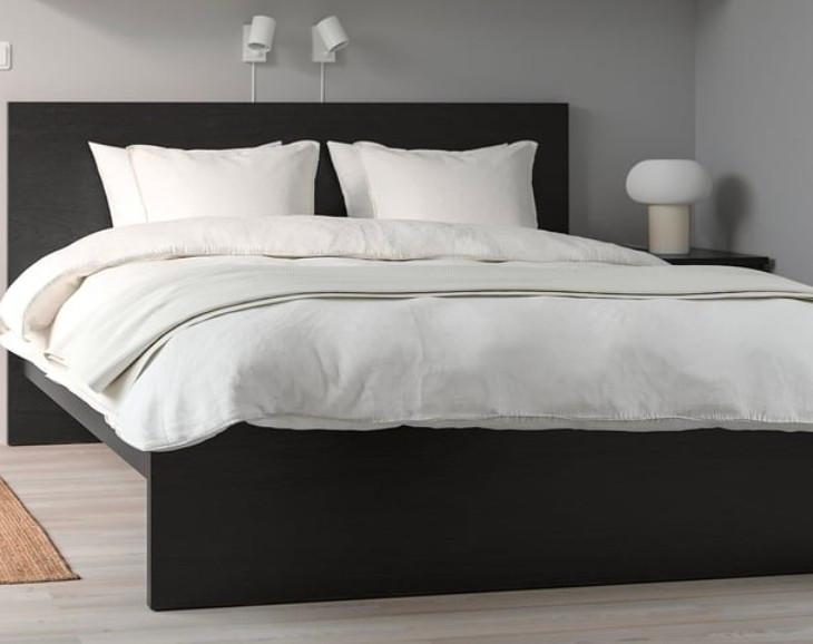 MALM bedframe plus lattenbodems/lades en tussenbalk  140x200, Huis en Inrichting, Slaapkamer | Bedden, Tweepersoons, Zo goed als nieuw