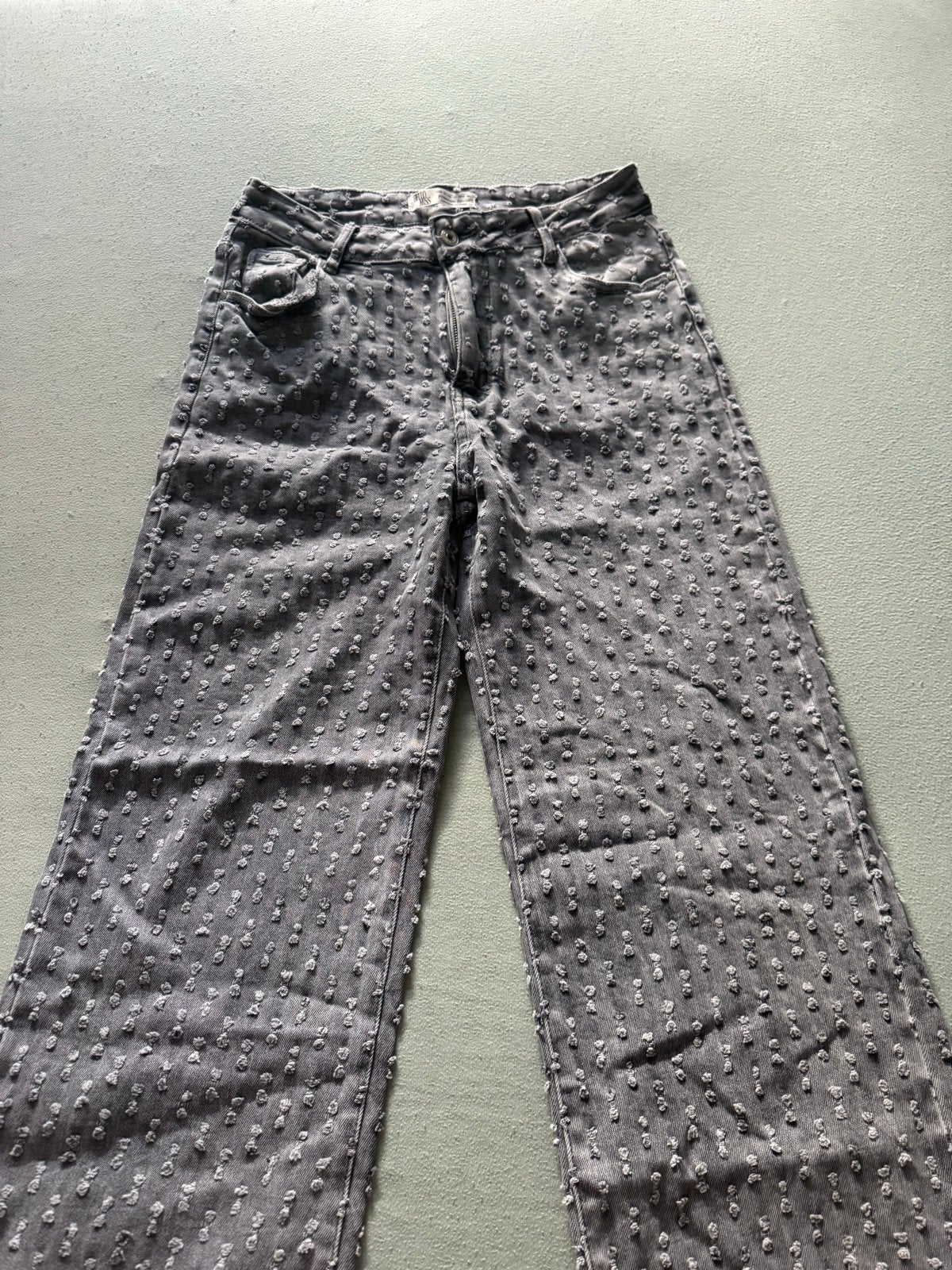 Hello Miss Jeans met stretch en schaafjes - Maat 42 Grijs, Ophalen of Verzenden, Nieuw, Maat 42/44 (L), Grijs