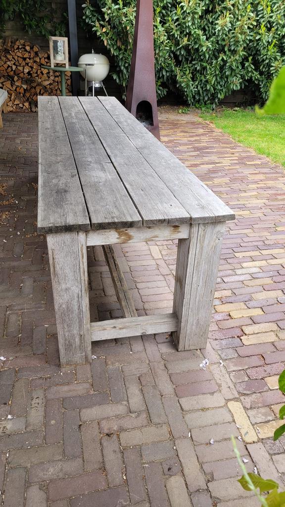 Mooie doorleefde buitentafel altijd droog gestaan, Ophalen of Verzenden, Gebruikt, Hout, Tuinset