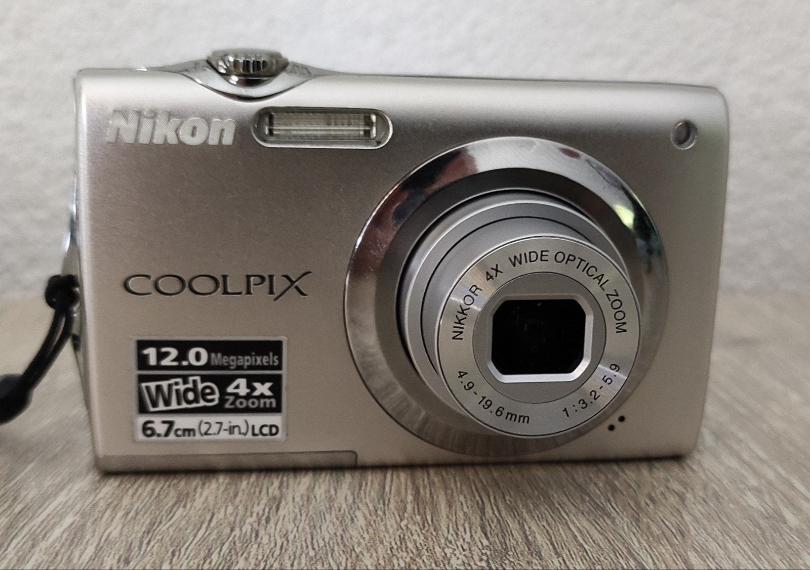 NIKON COOLPIX S3000 met een PROBLEEMPJE, Ophalen of Verzenden, Nikon, 8 keer of meer