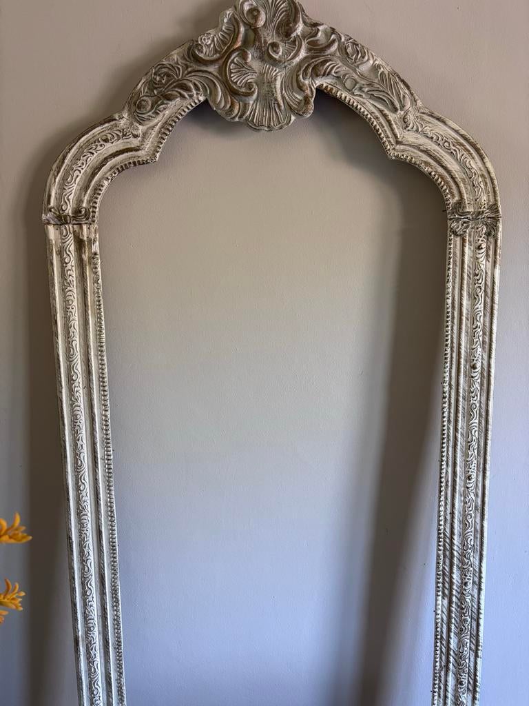 Brocante houten lijst met ornamenten, Ophalen