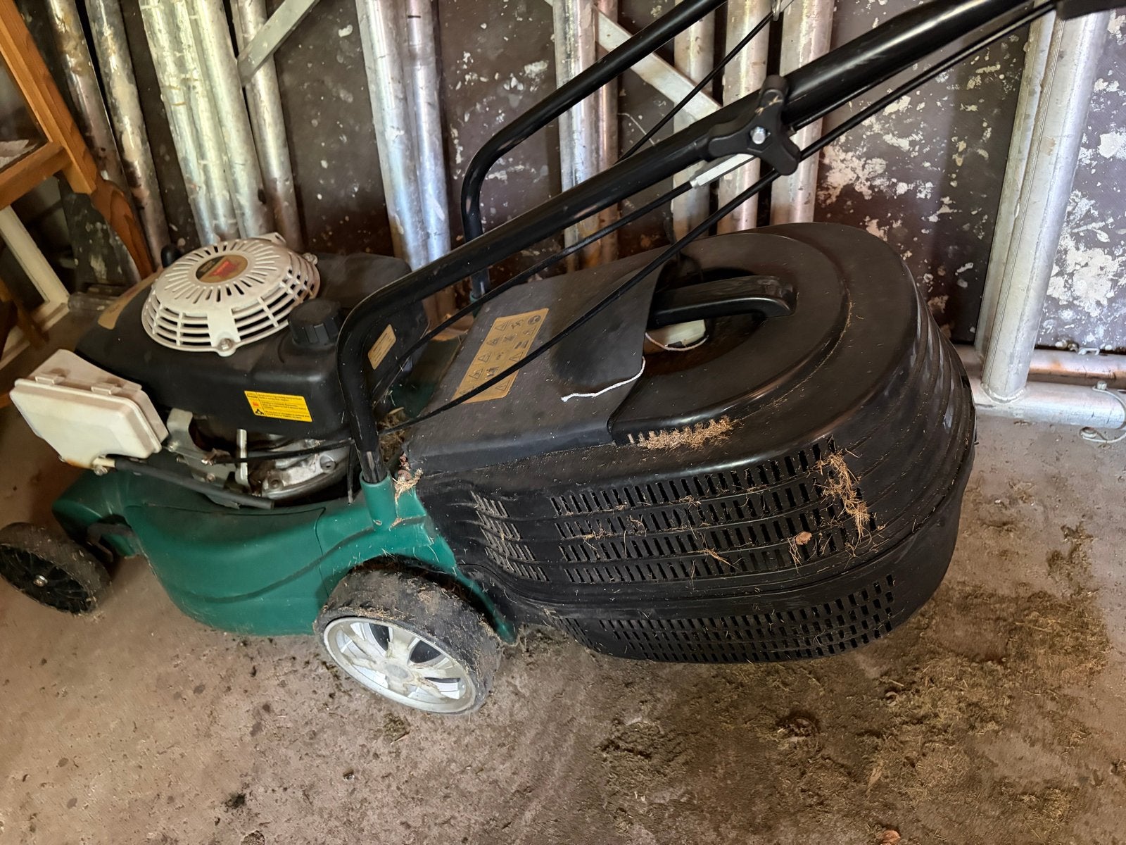 Benzine grasmaaier - trektouwtje defect, Ophalen, Gebruikt, Benzine-grasmaaier