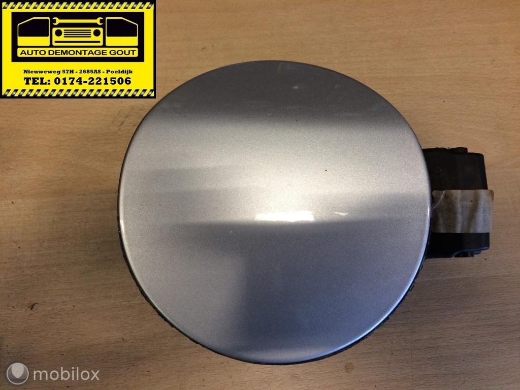 Volkswagen Golf 5 ('03-'08)Tankklep Compleet Zilver LA7W, Gebruikt, Volkswagen, Ophalen of Verzenden, Volkswagen