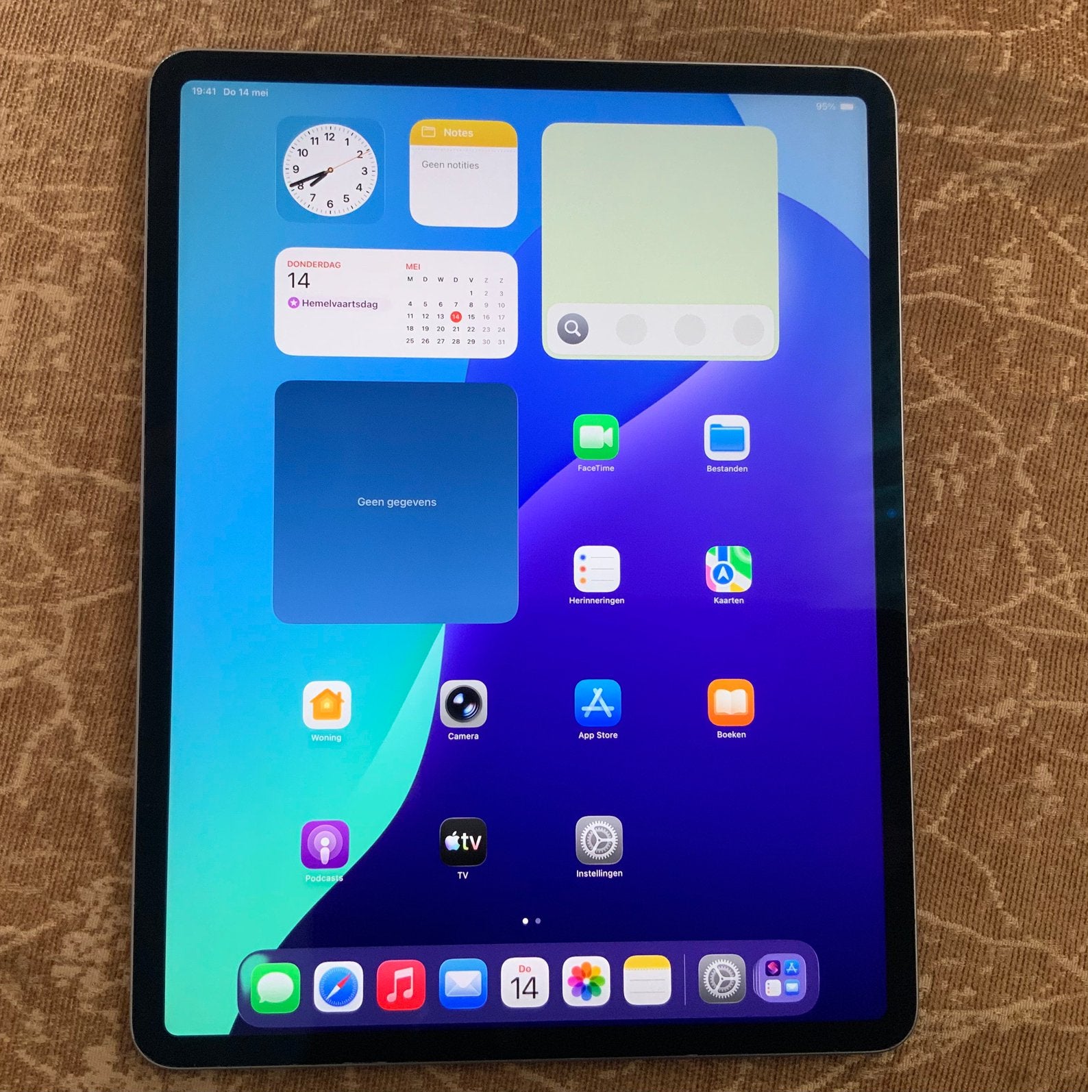 Apple iPad Air 13 inch (M2) - Zo goed als nieuw, Ophalen of Verzenden, Zo goed als nieuw