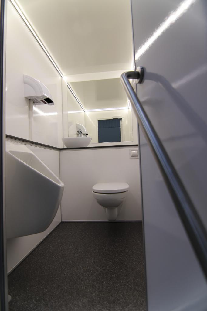 VIP Toiletwagen 1+1+1 | 2 Toiletten + Urinoir | Vermalers, Zakelijke goederen, Ophalen of Verzenden, Niet ingevuld, Niet ingevuld