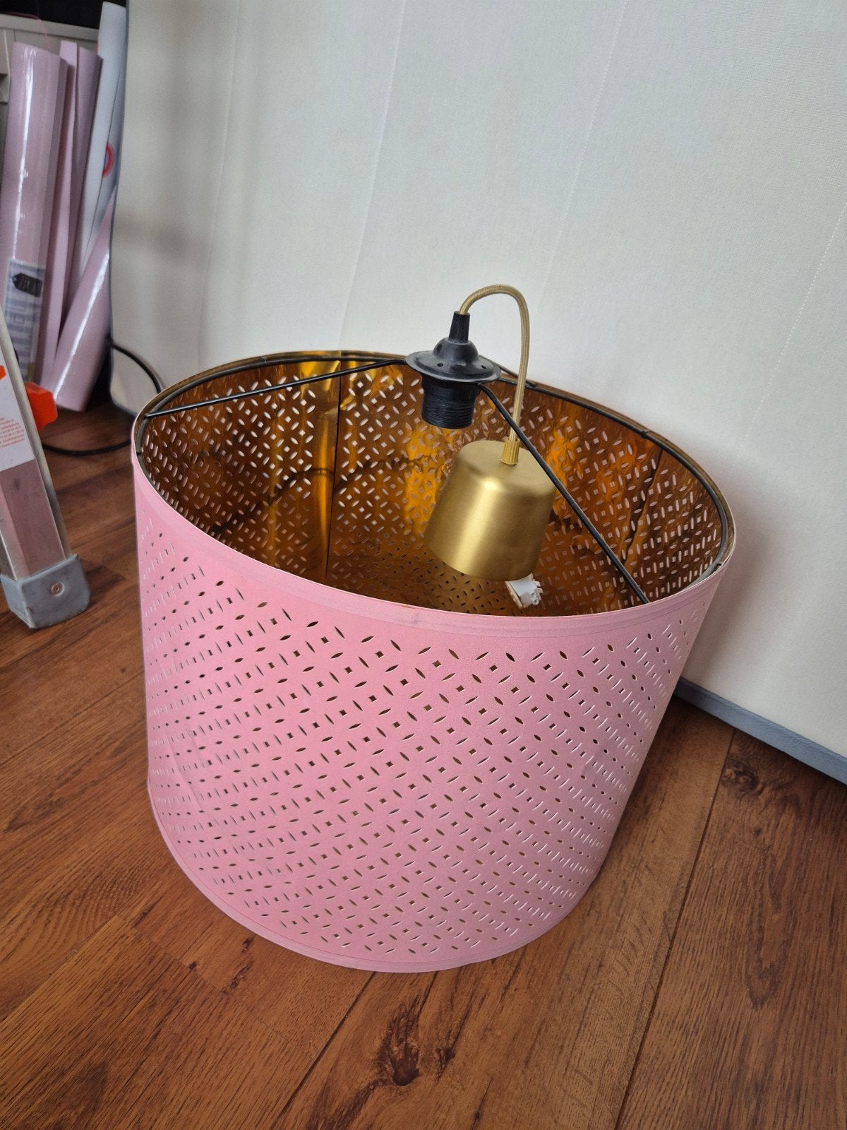 IKEA Nymö lampenkap roze/goud 44 cm doorsnee, Ophalen, Gebruikt, Metaal, Minder dan 50 cm