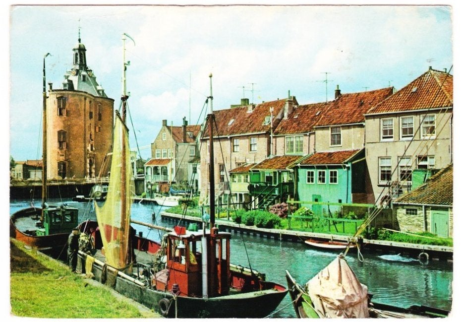 Enkhuizen Drommedaris gelopen Ansichtkaart (B2694), Ophalen of Verzenden, 1980 tot heden, Gelopen, Noord-Holland