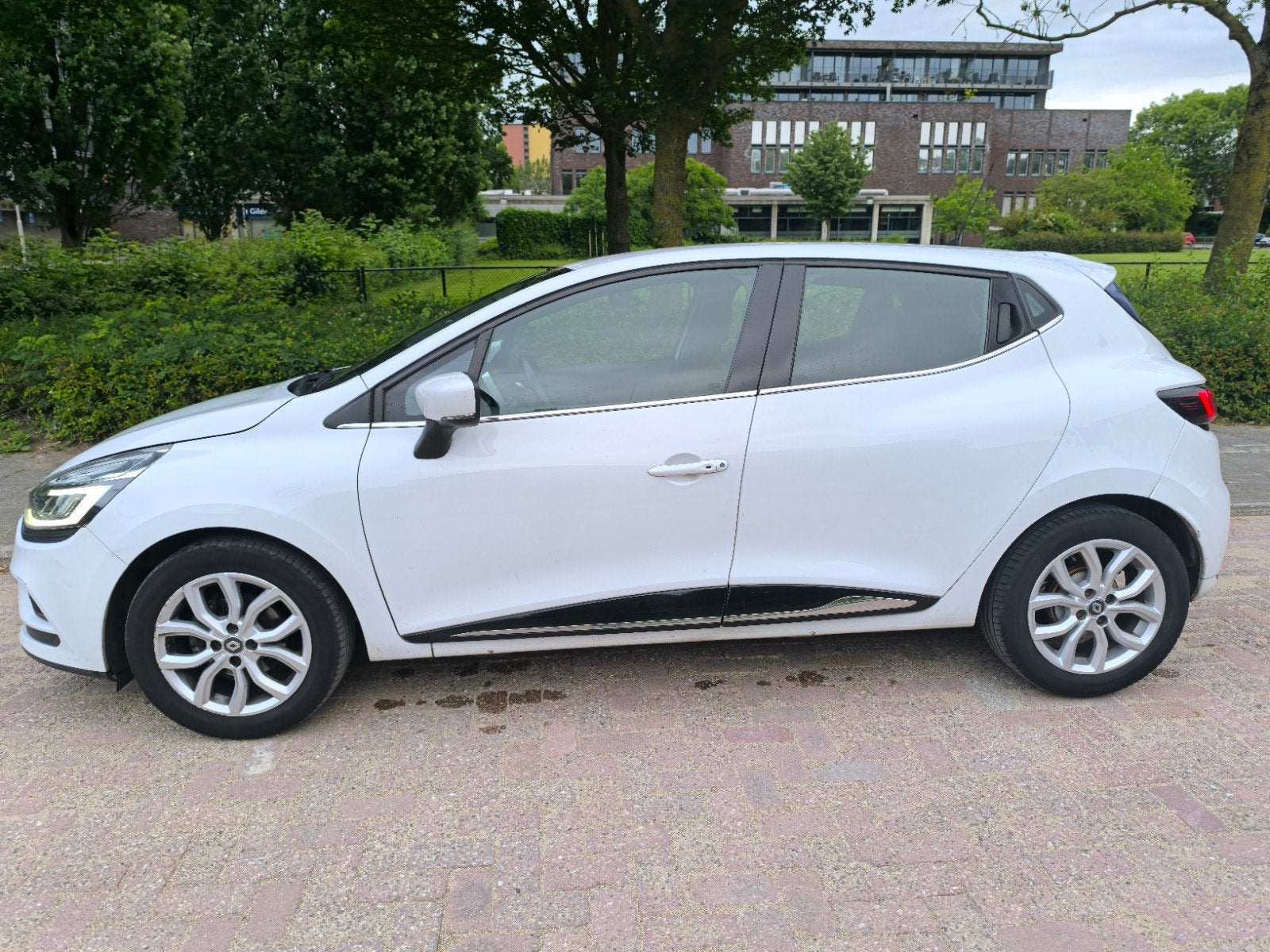 Renault Clio dci intens 2017, Voorwielaandrijving, Wit, Origineel Nederlands, 1200 kg