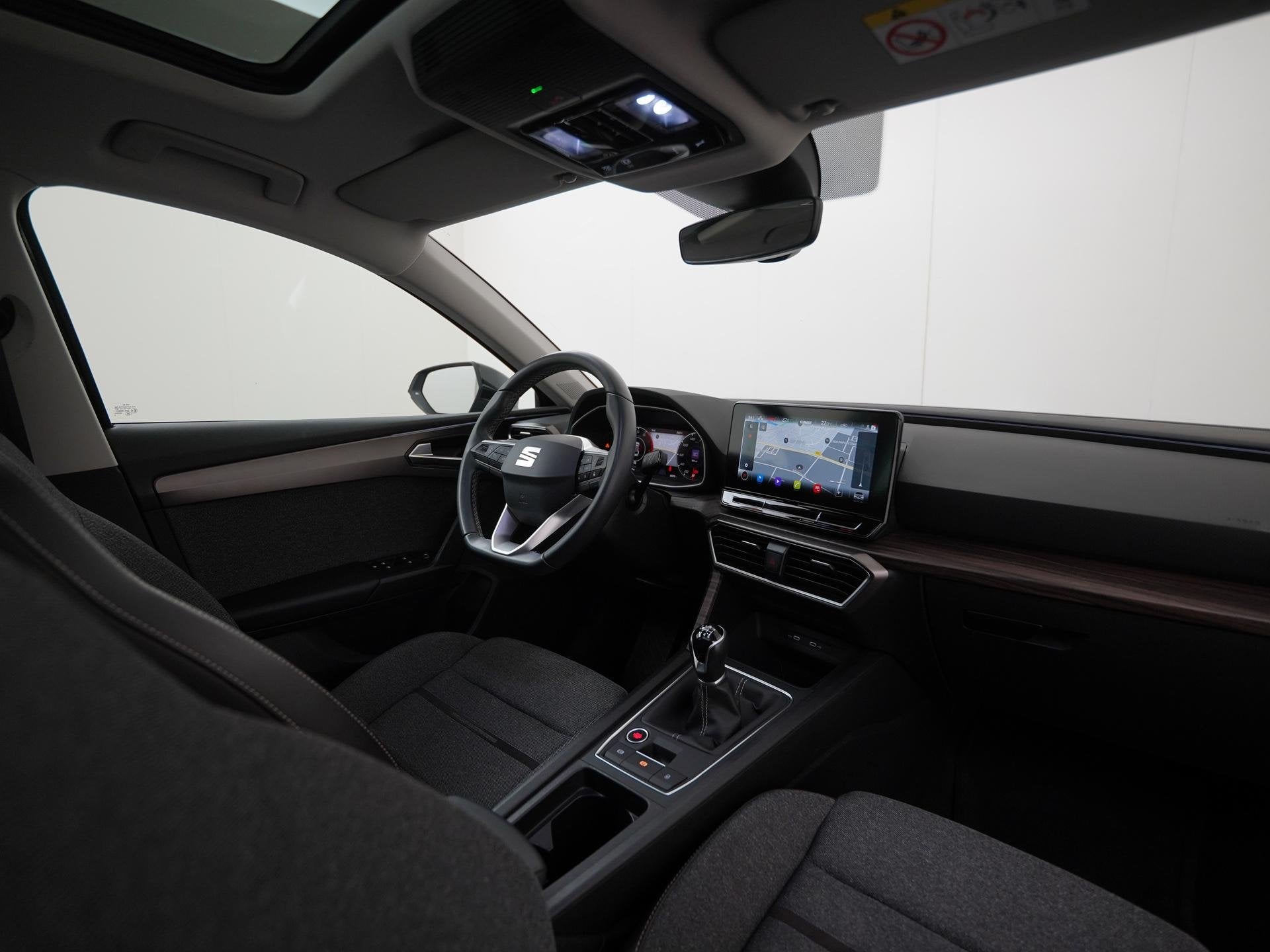 SEAT Leon Sportstourer 1.5 TSI Xcellence | Panoramadak | Stu, Auto's, Voorwielaandrijving, Stof, 4 cilinders, Leon