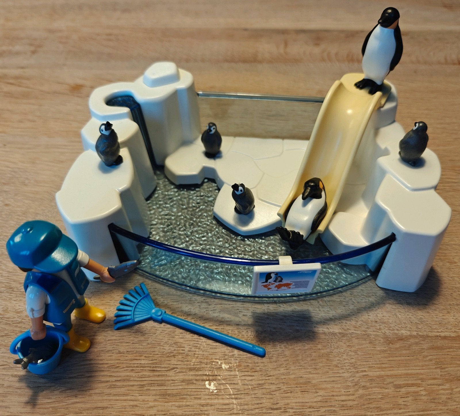 playmobil pinguïn bassin 9062, Ophalen, Complete set, Zo goed als nieuw, Figuren