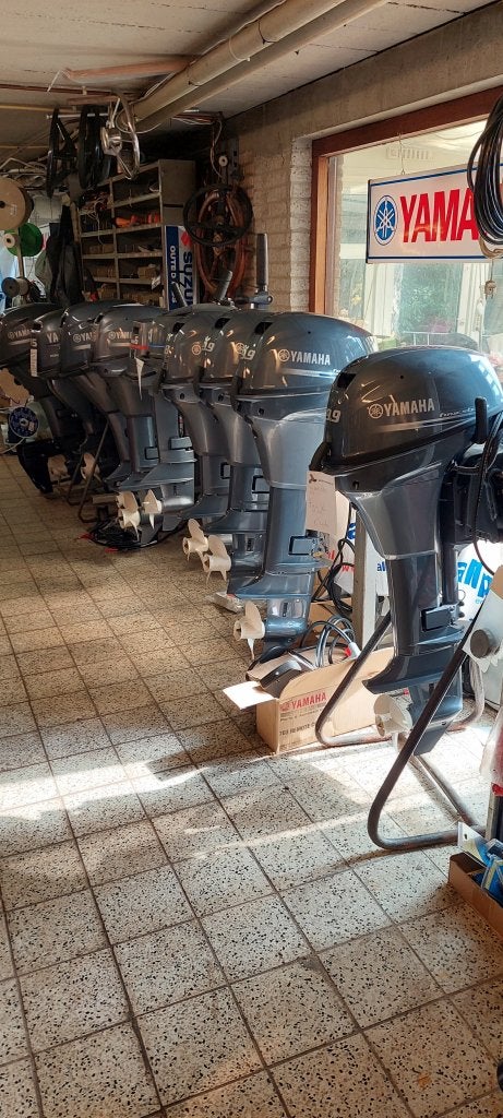 Outlet Buitenboordmotoren, Watersport en Boten, Buiten- en Binnenboordmotoren, Overige brandstoffen, Buitenboordmotor