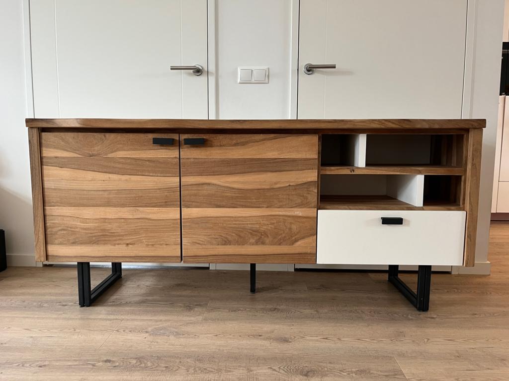 Dressoir Xooon, Huis en Inrichting, Kasten | Dressoirs, Ophalen, Zo goed als nieuw, 25 tot 50 cm, 150 tot 200 cm