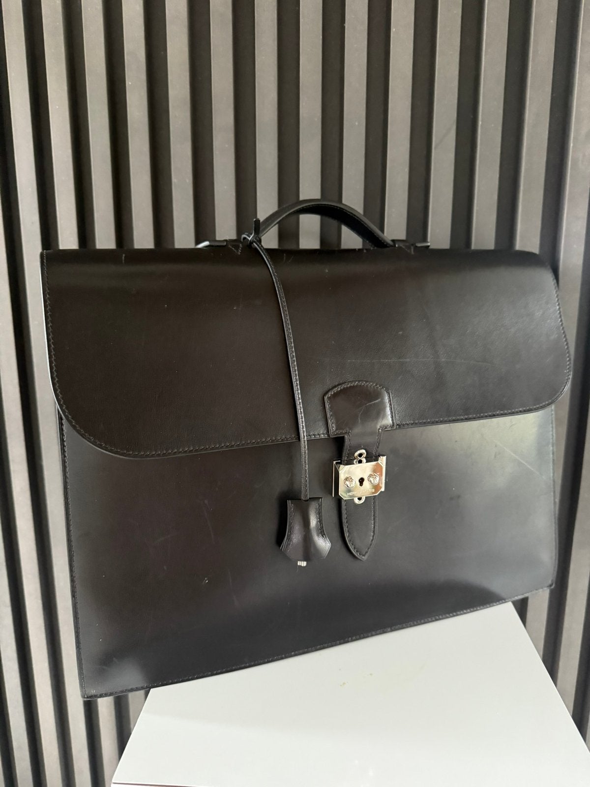 HERMES Sac a Depeche Bag Unisex Black Rare Box Leather, 40 tot 60 cm, Gebruikt, Zwart, Minder dan 35 cm