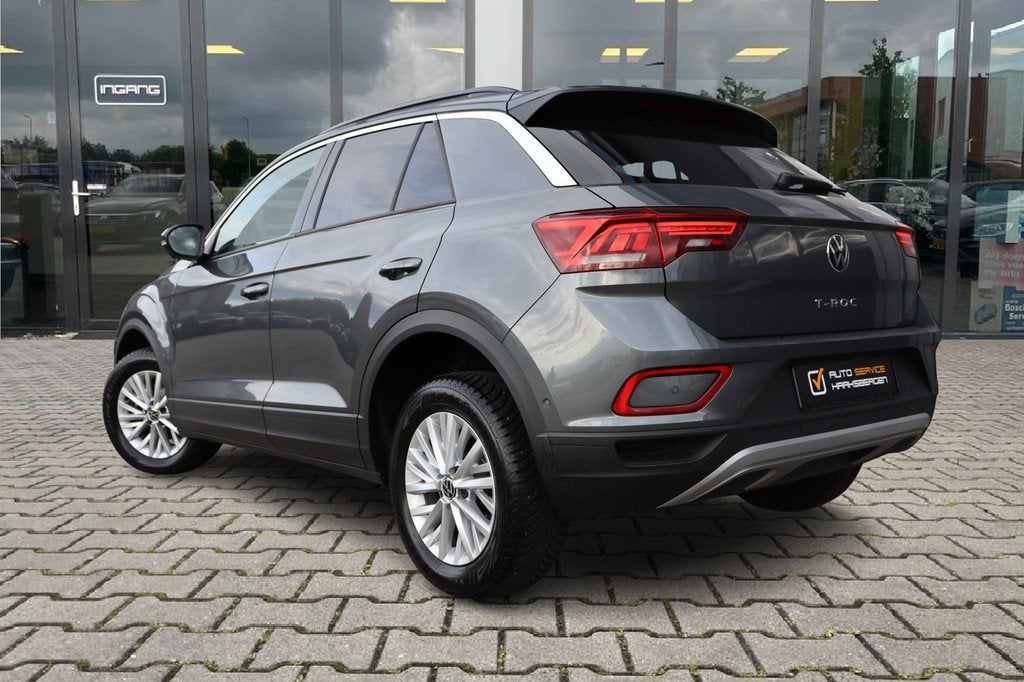Volkswagen T-Roc 1.0 TSI Life | Carplay | LED | 16 Inch | Fa, Voorwielaandrijving, Gebruikt, 116 pk, 1204 kg