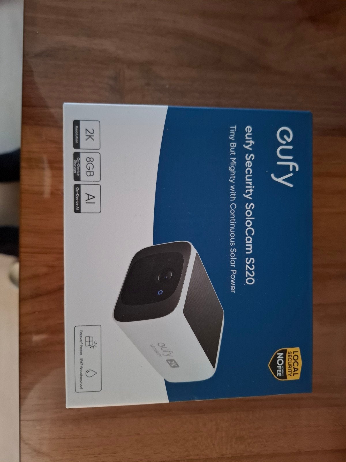 Eufy Security SoloCam S220 - Buitencamera met zonnepaneel, Ophalen of Verzenden, Nieuw, Buitencamera
