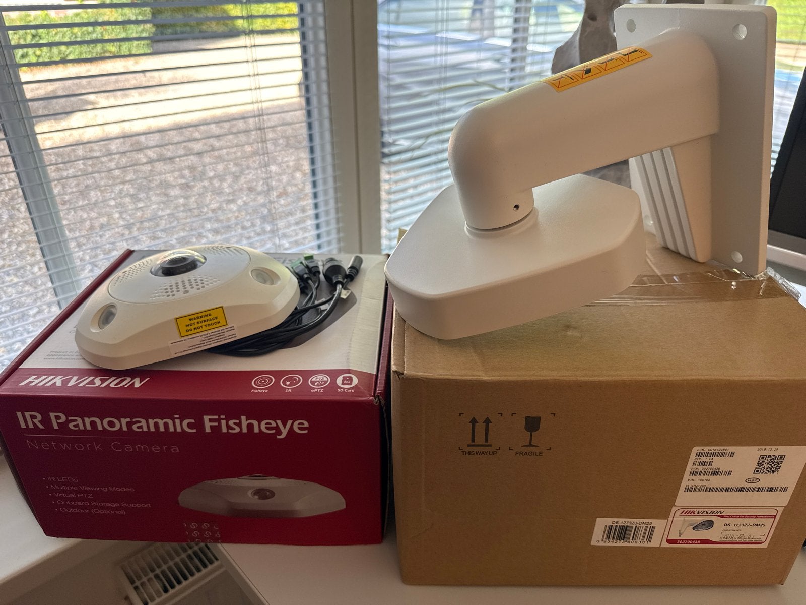 Hikvision 12MP Fisheye Camera met Beugel, Ophalen of Verzenden, Nieuw, Buitencamera