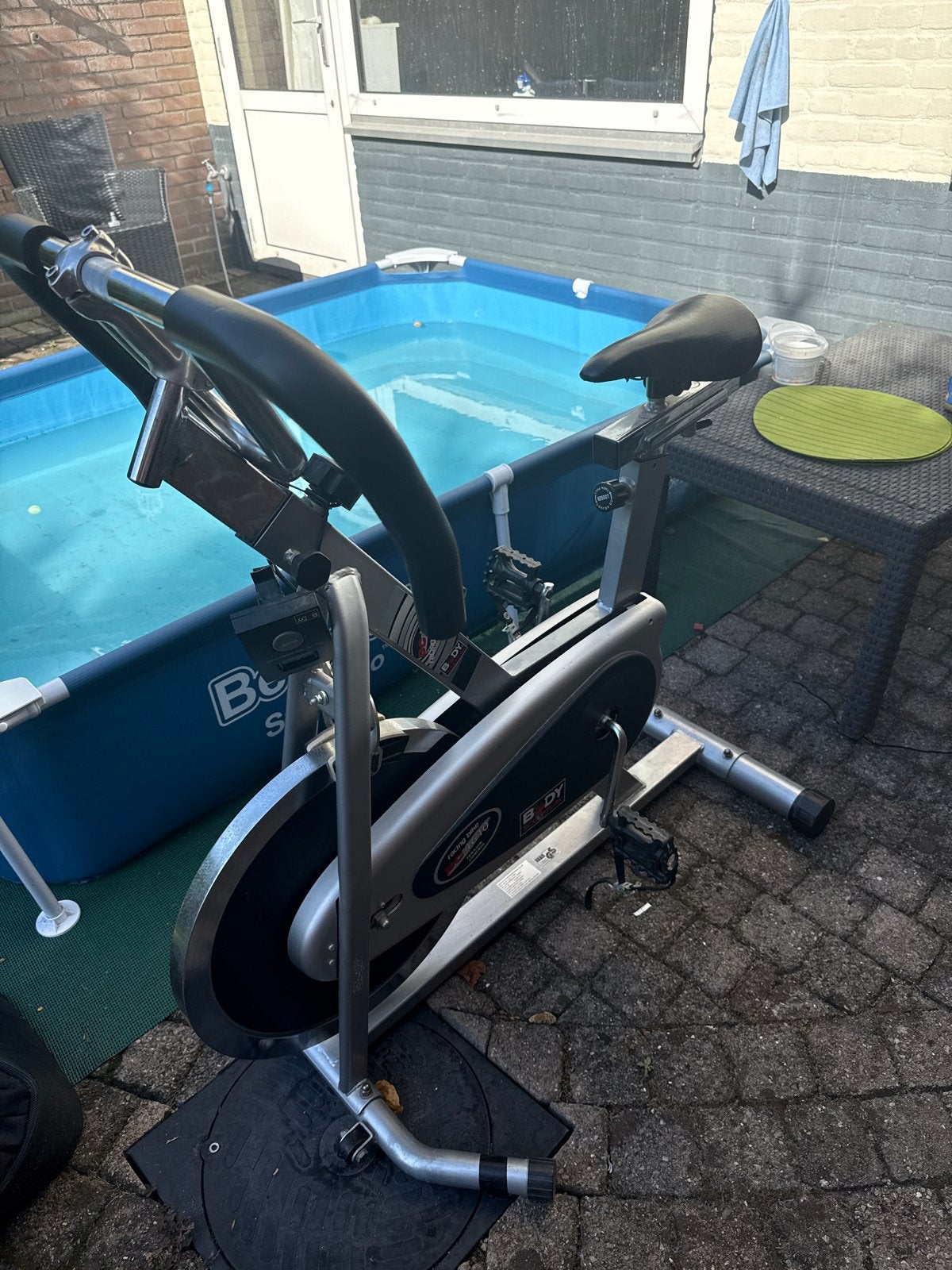 Hometrainer voor thuisworkouts, Ophalen, Gebruikt, Metaal, Benen