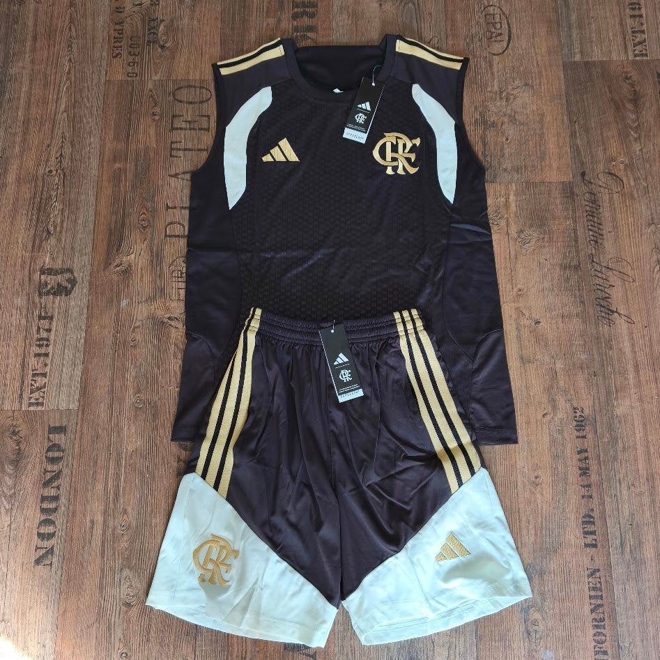 Flamengo trainingstenue trainingspak korte broek maat S, Sport en Fitness, Maat S, Verzenden, Nieuw, Set