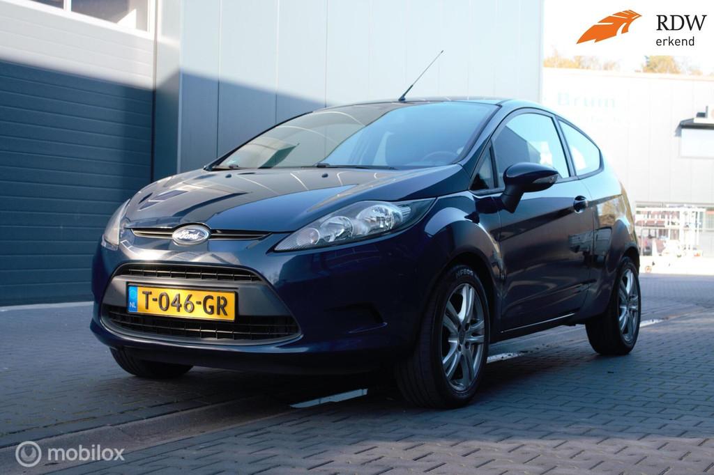 Ford Fiësta 1.25 Titanium | Airco | Lichtmetalen velgen |, Auto's, Voorwielaandrijving, Euro 5, Stof, Gebruikt