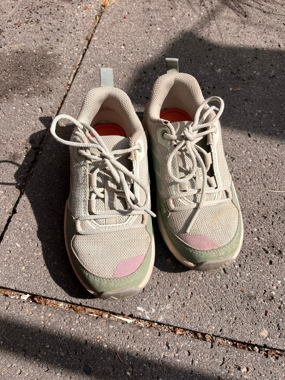 Adidas Terrex sneakers maat 30, Ophalen of Verzenden, Gebruikt, Jongen of Meisje, Sportschoenen