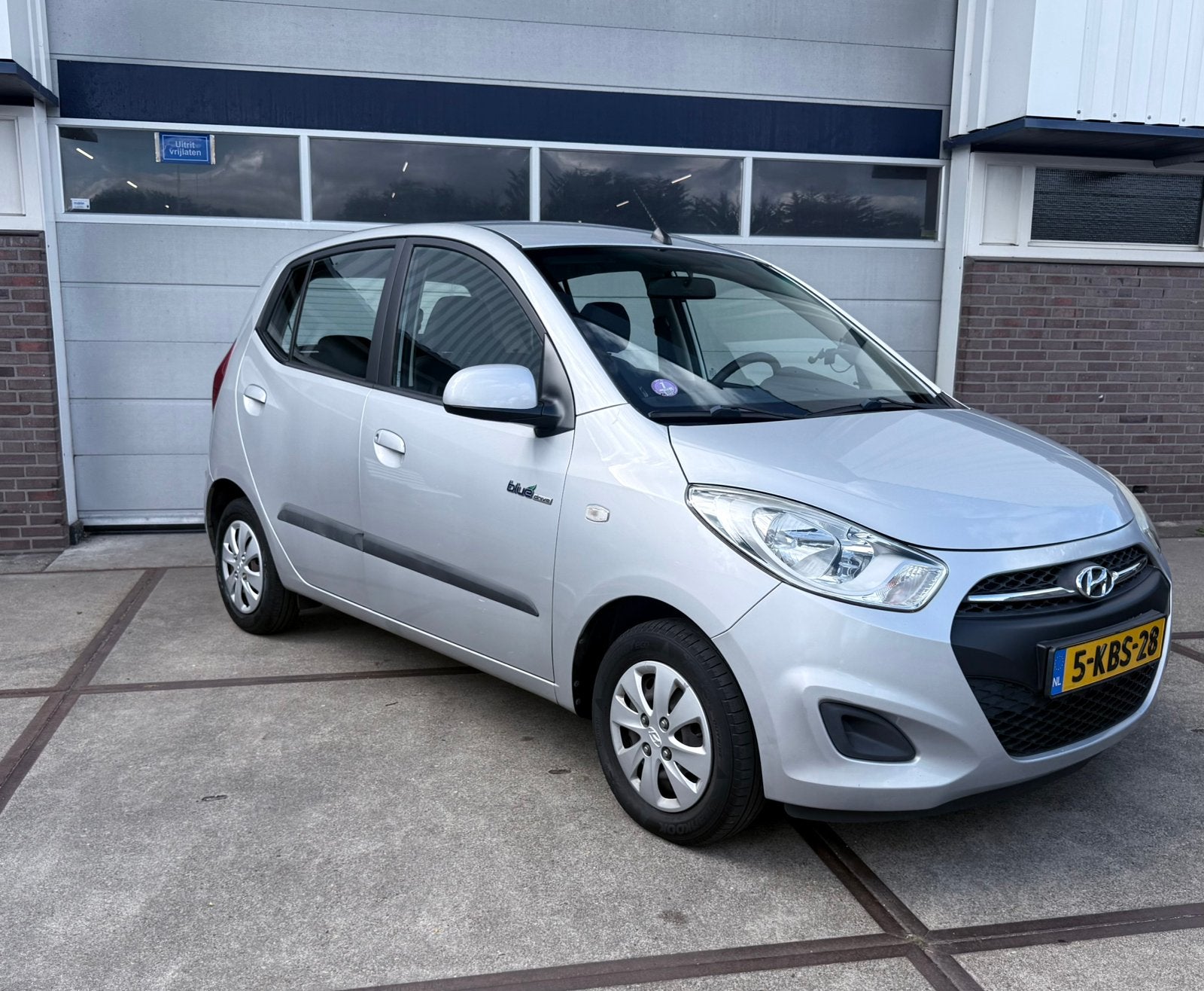 Foto 8 van Hyundai i10 1.0 || 84.996 KM NAP | Airco | 5-Deurs |APK 2027