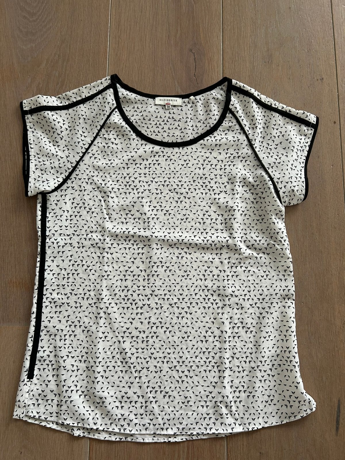 Wit shirtje Silvercreek - maat 34, Wit, Ophalen of Verzenden, Zo goed als nieuw, Korte mouw