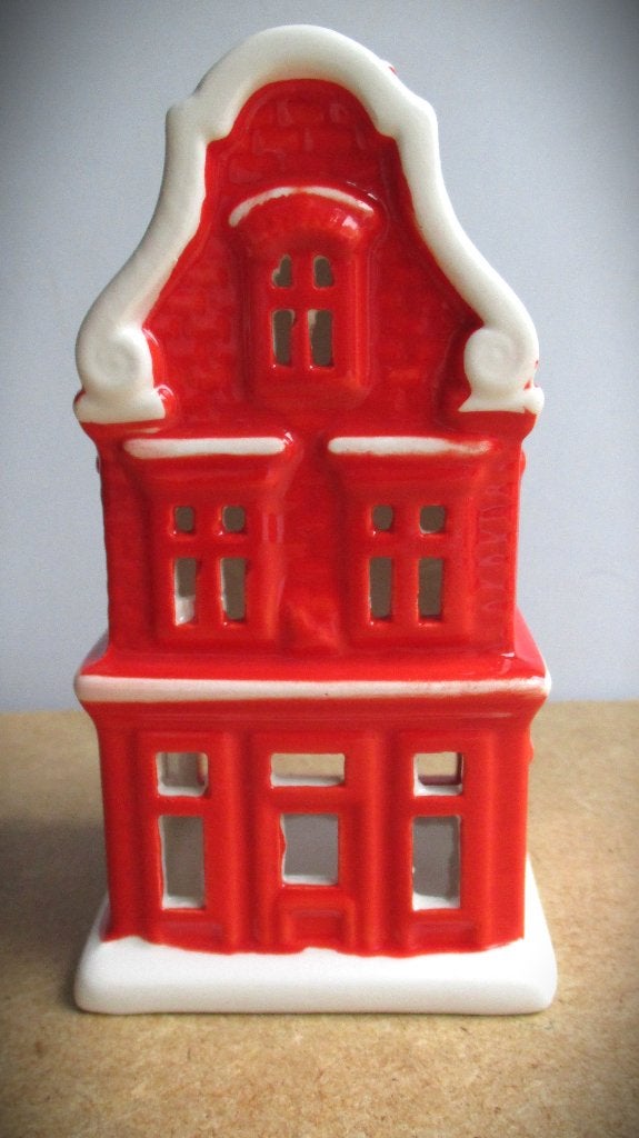 Huisje Utrecht nr 5~Vakwerk Waxinelicht houder~Rood + wit, Waxinelichthouder, Nieuw, Ophalen of Verzenden, Steen/keramiek