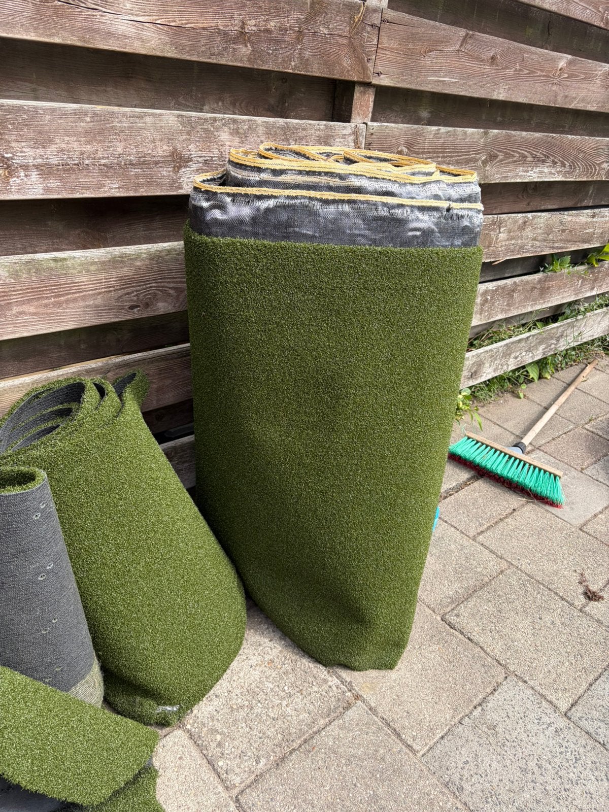 Kunstgras ongeveer 0,83 bij 6,5, Tuin en Terras, Gras en Kunstgras, Ophalen, Zo goed als nieuw, Minder dan 10 m²