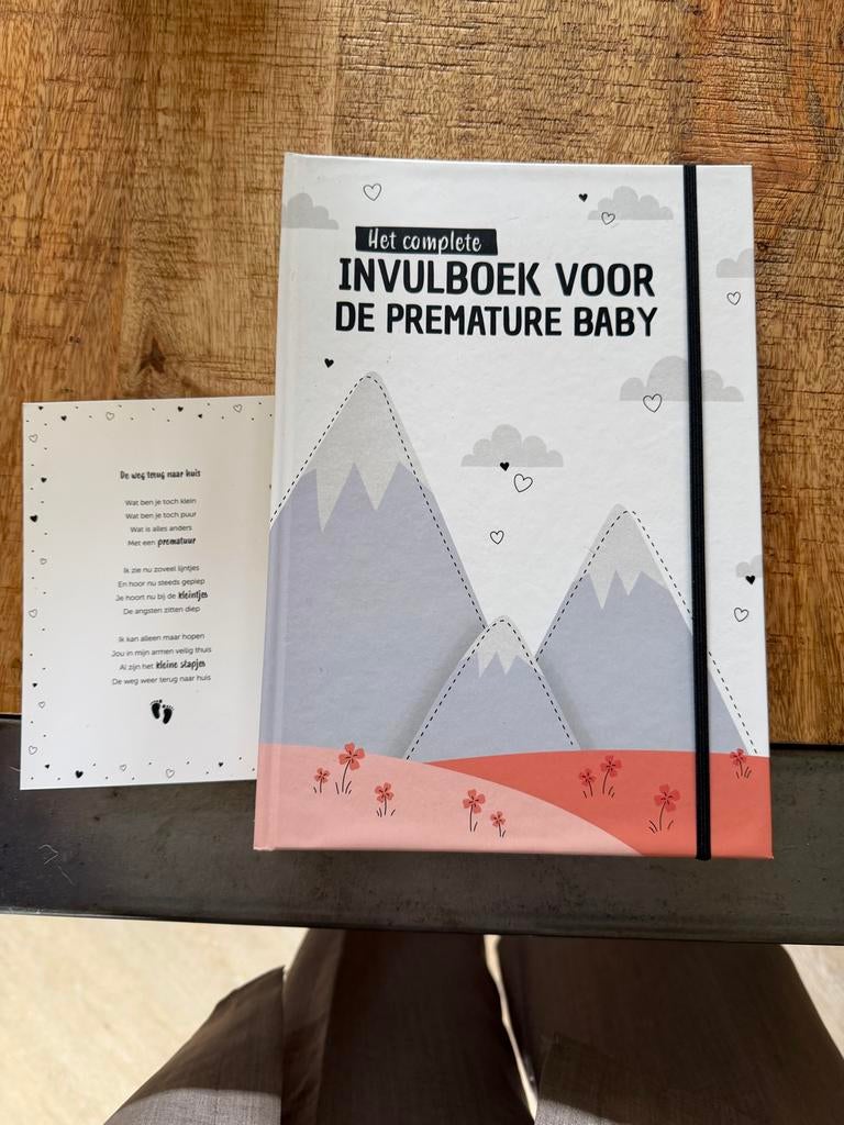 Kleine twinkel- Invulboek voor de premature baby Roze, Boeken, Ophalen of Verzenden, Zo goed als nieuw