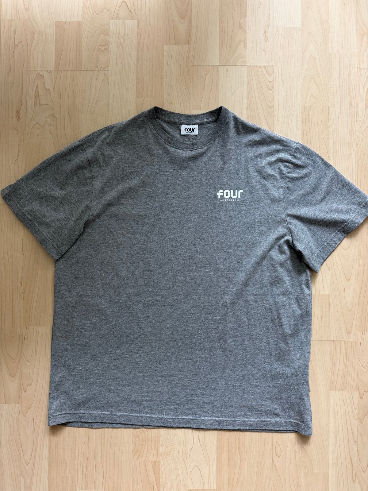 Four T-shirt Maat M - Grijs, Kleding | Heren, Ophalen of Verzenden, Gedragen, Maat 48/50 (M), Grijs