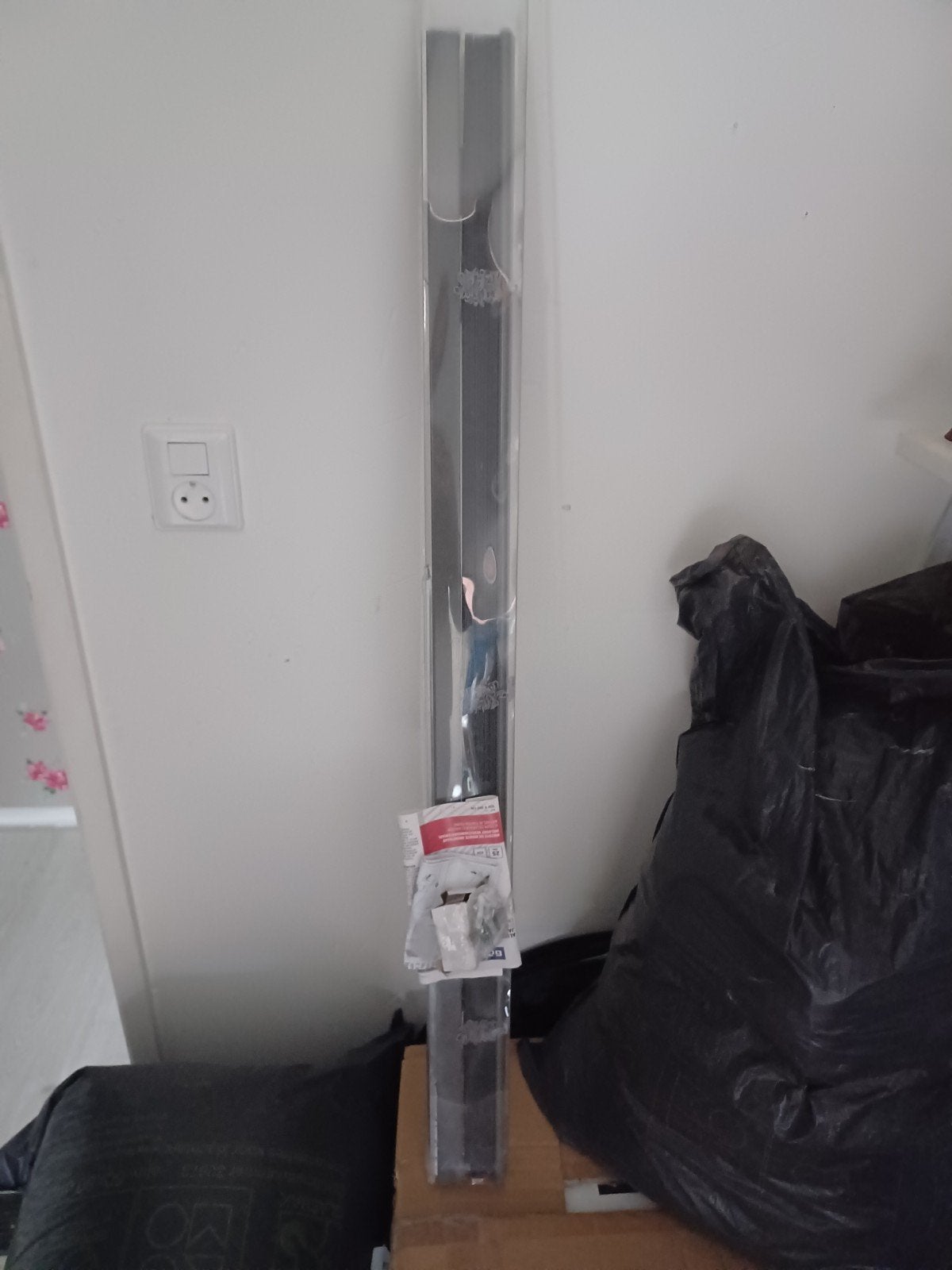 Aluminium luxaflex donkergrijs nieuw in verpakking, Doe-het-zelf en Verbouw, Metselstenen, Ophalen, Nieuw, Overige typen