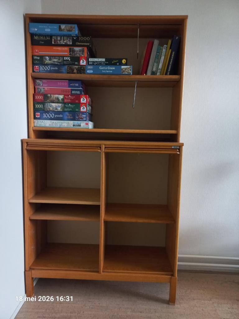 Kinnarps rolluikkast, Ophalen, Gebruikt, 25 tot 50 cm