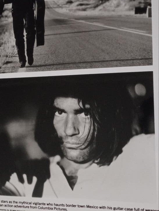Antonio Banderas in 'Desperado' - Originele Persfoto, Ophalen of Verzenden, Overige onderwerpen