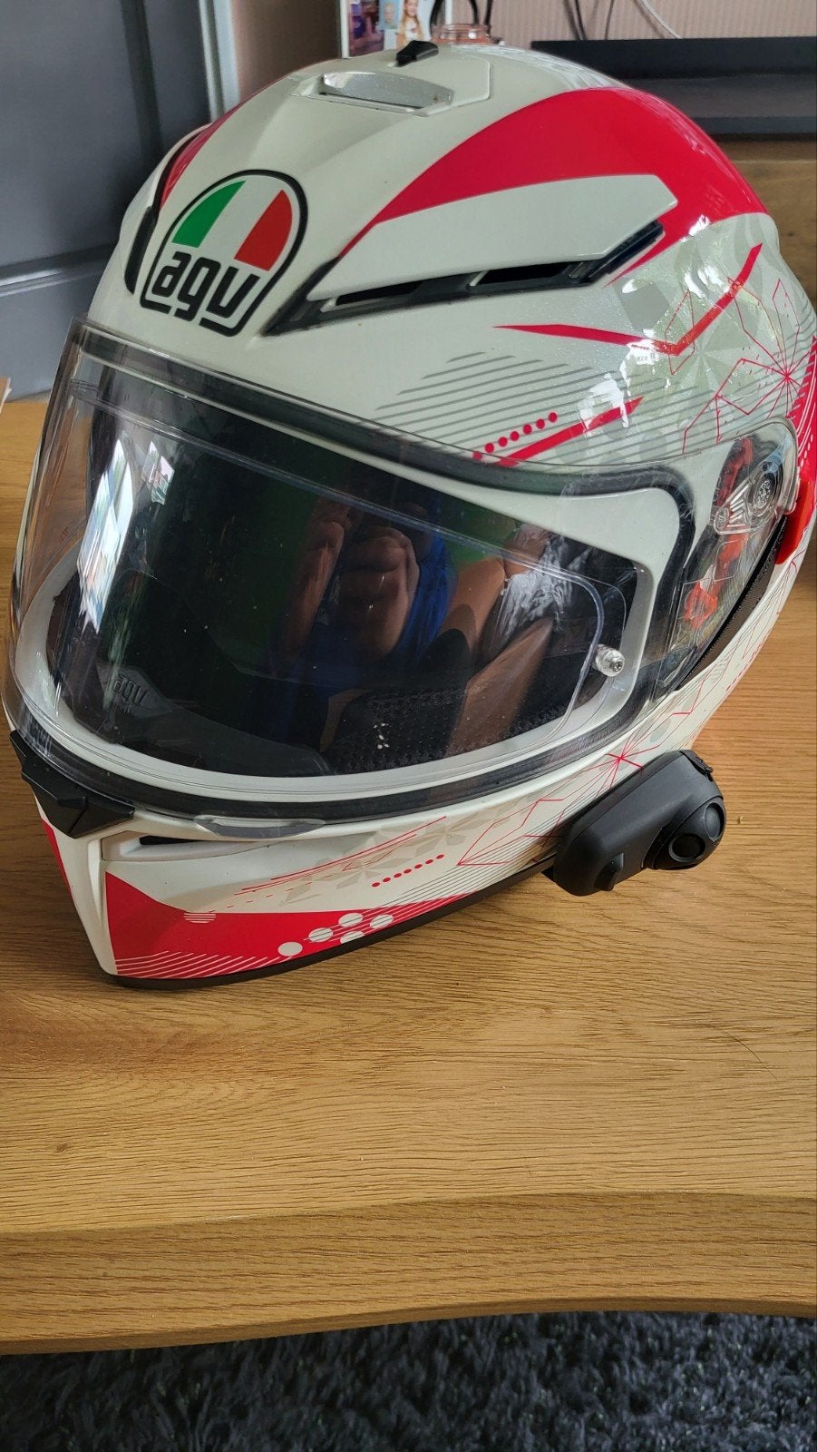 AGV motorhelm (maat S) met Sena communicatiesysteem, Motoren, Kleding | Motorhelmen, Ophalen, S, Dames, Tweedehands