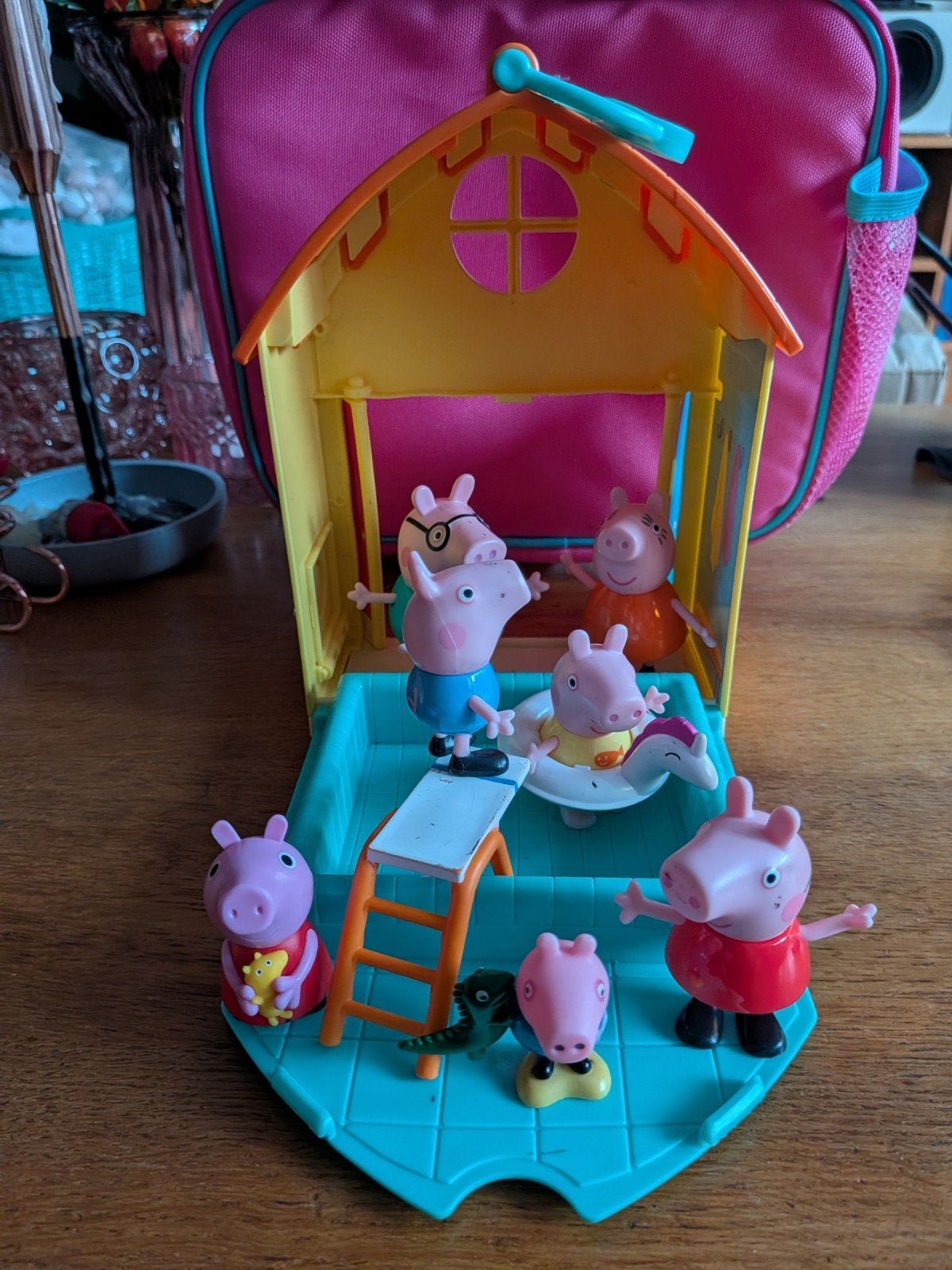 Peppa pig leuk speel zetje, Ophalen, Zo goed als nieuw, Poppenhuis