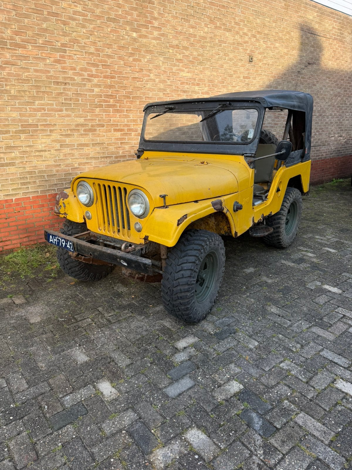 Ford 1964 Geel jeep apk belasting vrij, Auto's, Ford, 4 cilinders, Geel, Vierwielaandrijving, Particulier