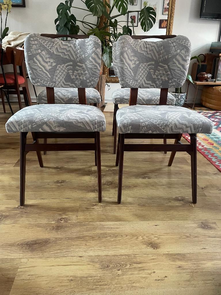 4 Vintage Teak Wood dining chairs, Huis en Inrichting, Stoelen, Ophalen, Mid century, Zo goed als nieuw, Vier