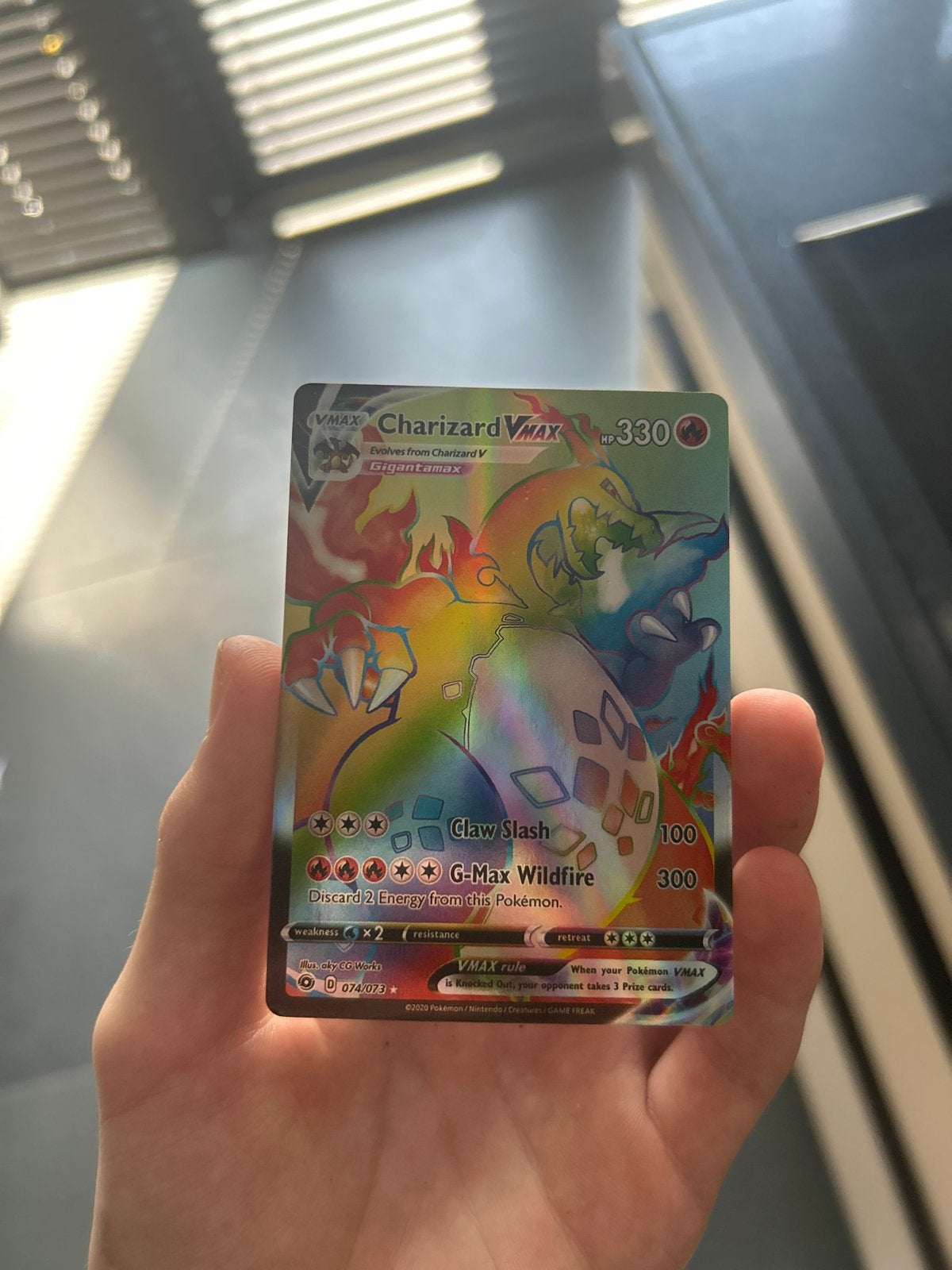Pokémon Charizard VMAX Rainbow Rare (Drakenstorm), Hobby en Vrije tijd, Verzamelkaartspellen | Pokémon, Ophalen of Verzenden, Zo goed als nieuw