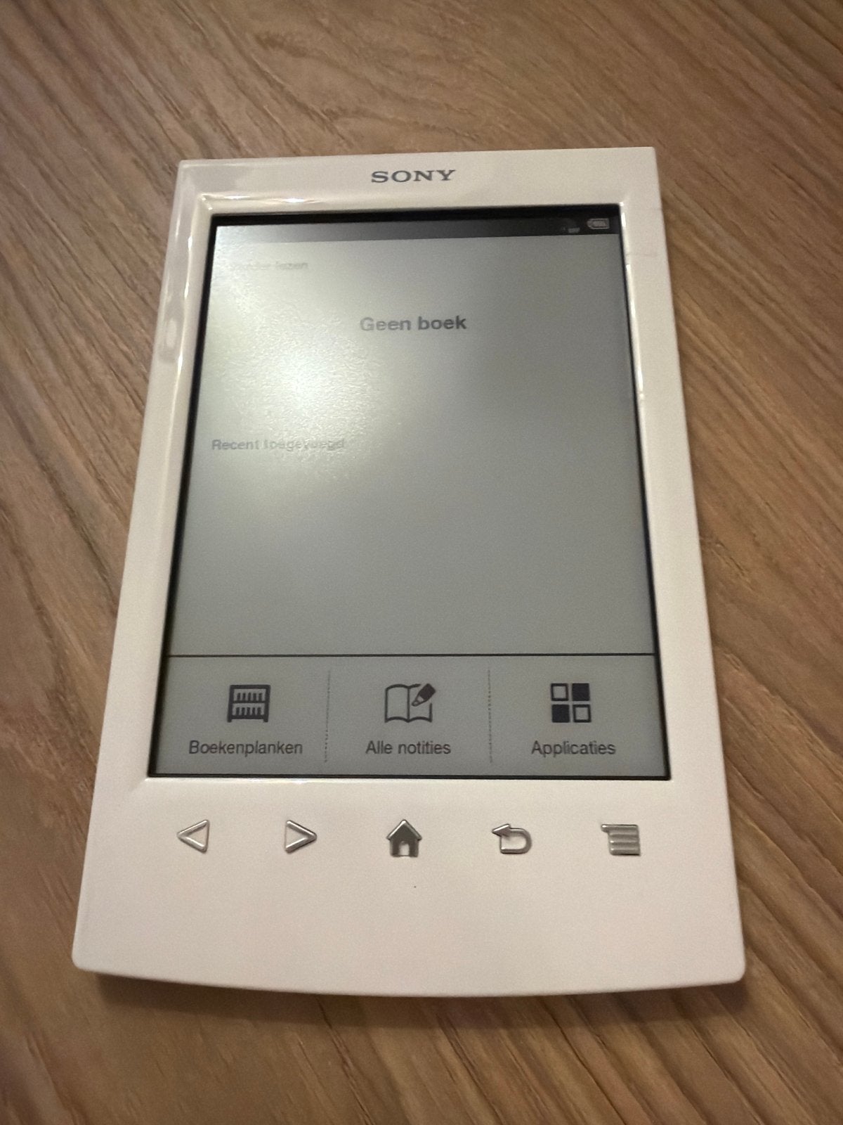 Sony PRS-T2 eReader met uitbreidbaar geheugen, Gebruikt, Ophalen of Verzenden, 4 GB of minder, Touchscreen