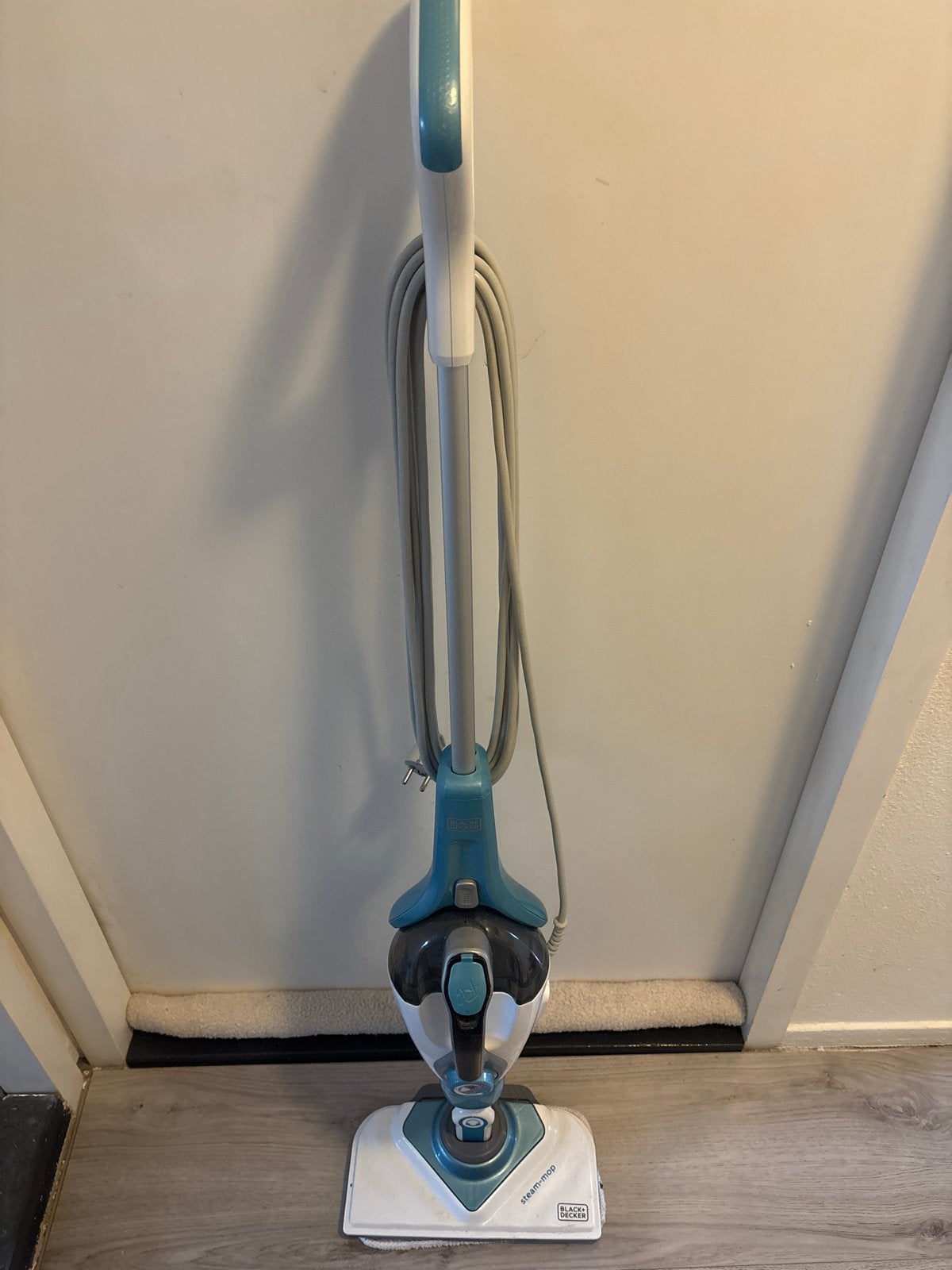 BLACK+DECKER Stoomreiniger - Krachtige Reiniging, Witgoed en Apparatuur, Ophalen, Gebruikt, Stoomreiniger