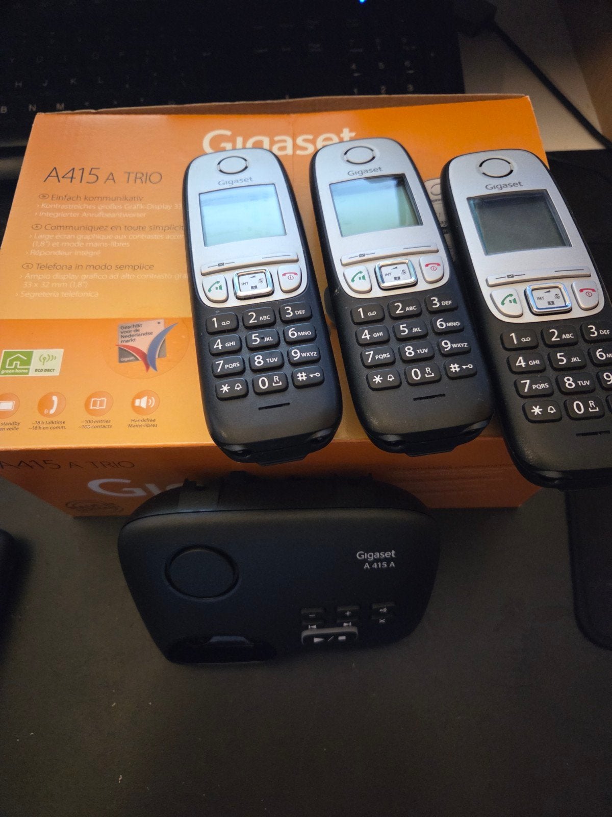 Gigaset A415 Trio DECT-telefoon met extra handsets en laders, Ophalen of Verzenden, Gebruikt, 4 handsets of meer