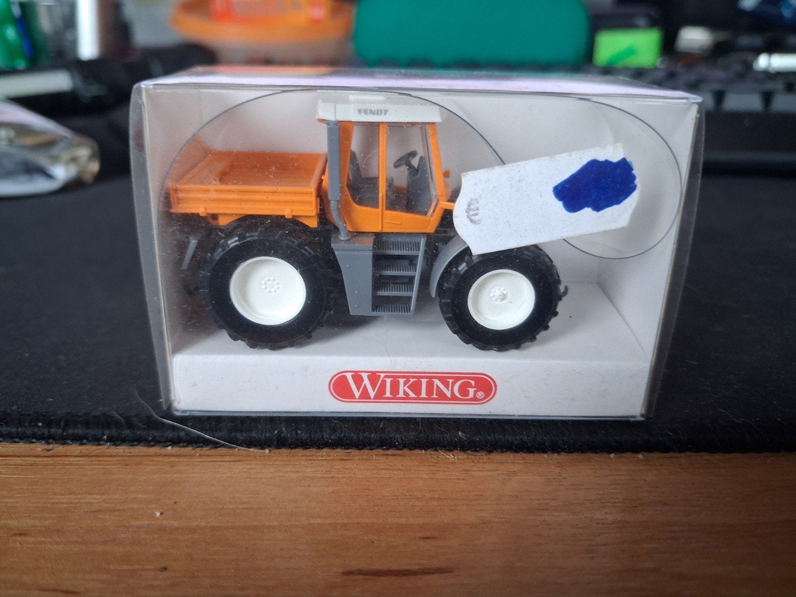 Wiking Fendt Xylon met Ladepritsche - Nieuw in doos, Ophalen of Verzenden, Nieuw, Hijskraan, Tractor of Landbouw, Wiking